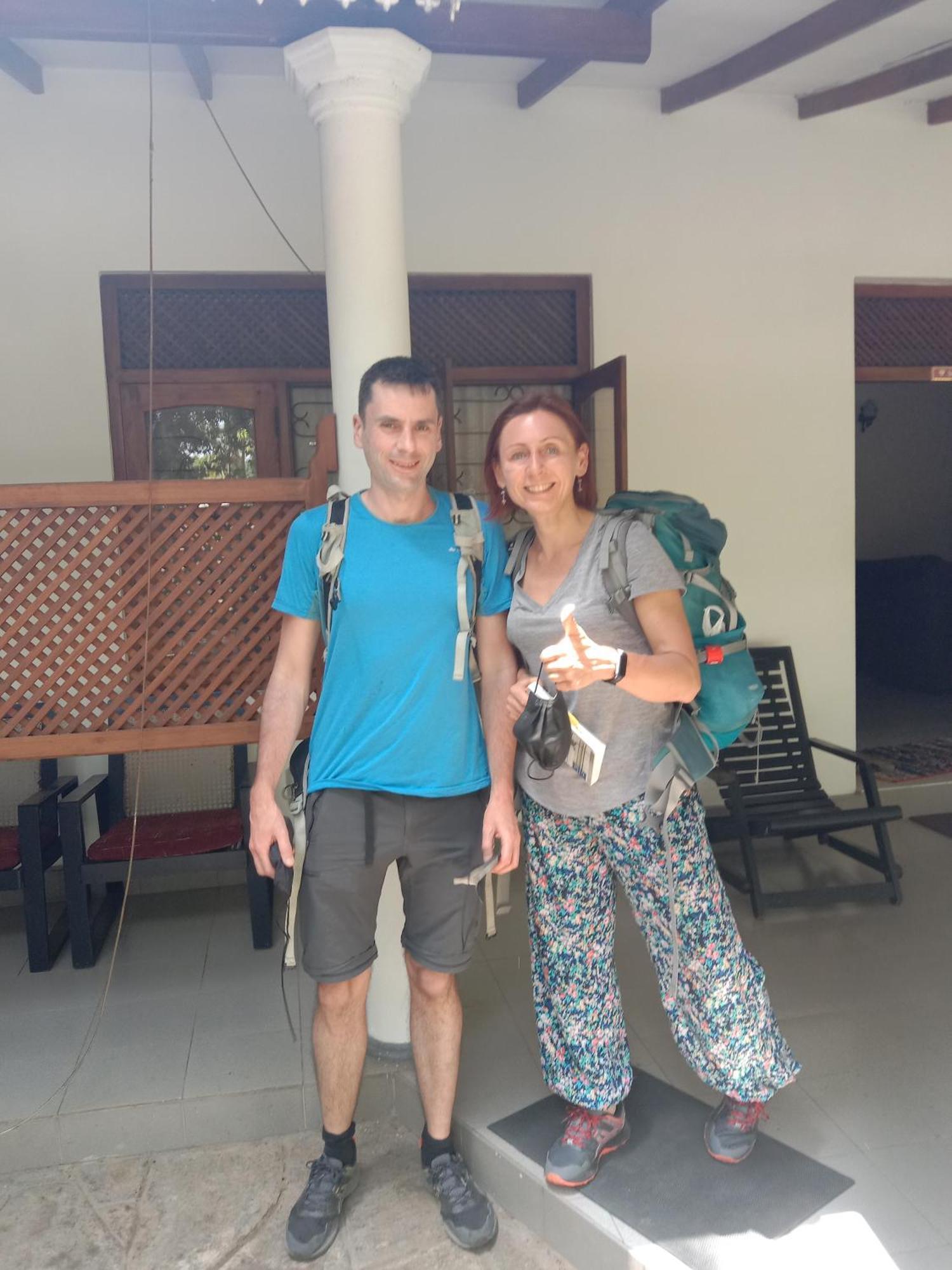 Vishmee Holiday Inn Embilipitiya Bagian luar foto