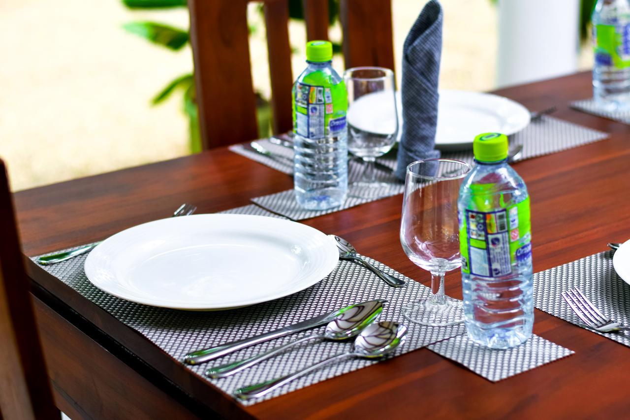 Vishmee Holiday Inn Embilipitiya Bagian luar foto